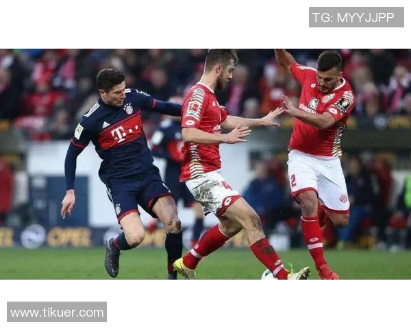 莱比锡红牛逆转击败弗赖堡豪取三分的胜利！